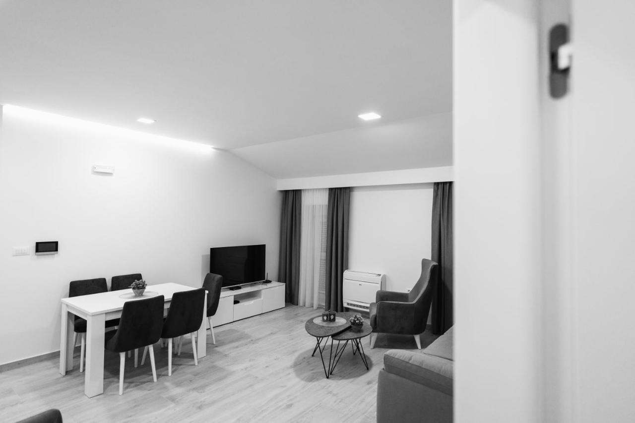 Apartmani Centar Ljubuški Buitenkant foto